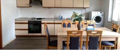 Foto - 135 Wohnung - 1.550,00&nbsp;EUR Kaltmiete, ca.&nbsp; 135,00&nbsp;m&sup2;