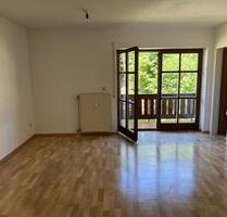 Großzügige 2-Zimmerwohnung mit Loggia und neuer Einbauküche - Bad Griesbach im Rottal