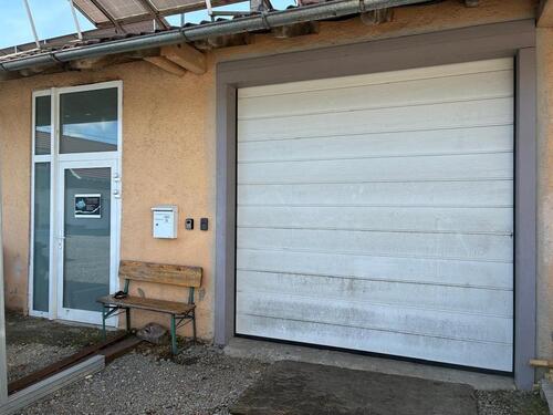 Foto - Garage, Werkstatt, Halle, Lager.
