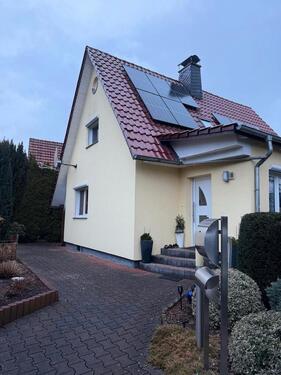 Foto - Familienhaus mit Garten, PV-Anlage & Sommerküche, in Ruhiger lage