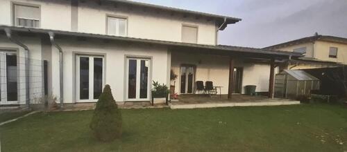 Foto - Doppelhaushälfte zur Miete - 1.250,00&nbsp;EUR Kaltmiete, ca.&nbsp; 145,00&nbsp;m&sup2;