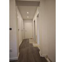 Erstbezug nach Kernsanierung! 2-Zi.-Wohnung in Düsseldorf-Wersten