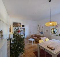 4-Zimmer Altbau-Wohnung 120m² Altstadt Lübeck Balkon + Garage