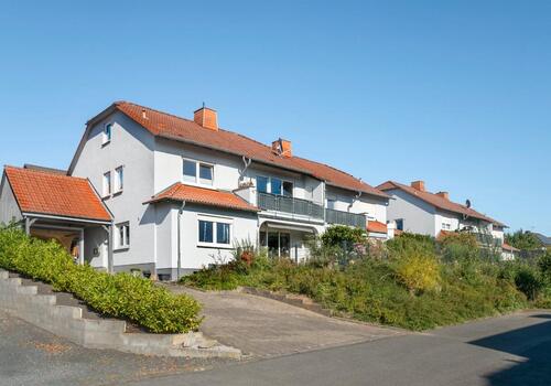 Foto - Moderne 4-Zimmer- EG Wohnung mit Terrasse und Garten in ruhiger L