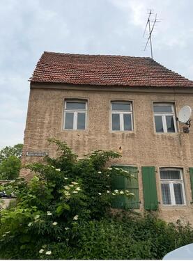 Foto - Mehrfamilienhaus sanierungsbedürftig.Bitte Lesen!