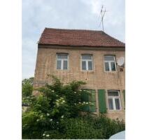 Mehrfamilienhaus sanierungsbedürftig.Bitte Lesen! - Hecklingen