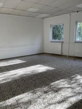 Foto - Büro ca. 35 m² in einer Gewerbeeinheit zu vermieten - Zentrum von Westerburg!