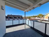 Foto - Tolle 3-Zimmer-Penthouse-Wohnung mit 2 Balkonen und Einbauküche