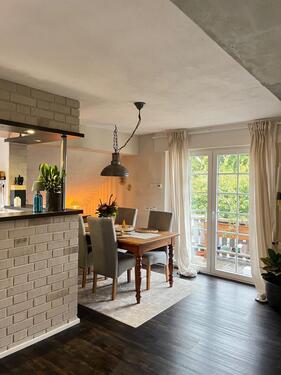 Foto - Helle 3,5-Zimmer-Wohnung mit Balkon & separatem Eingang – 74 m²