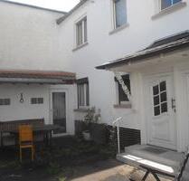 4-Zimmerwohnung mit Gästebad 95 qm WF Garten möglich, unvermietet - Flörsheim am Main