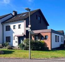 Wohnhaus mit separatem Anbau in DornbergBabenhausen - Bielefeld Schildesche