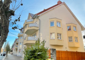 Foto - Sehr schöne Wohnung mit Balkon, EBK, Vollbad und Tiefgarage!