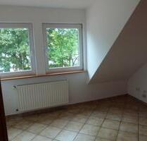 ruhiges WG Zimmer HM Zentrum Eckwanne WLAN EBK, Amt möglich - Hameln