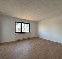 Attraktive vermietete 2-Zimmer-Wohnung mit Balkon - Bremen Hemelingen