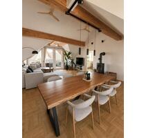 Helle, frisch sanierte 139 qm DG-Wohnung mit Kamin, 2 Balkonen & Stellplätzen - Oberkirch