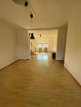 Foto - Attraktive 2-Zimmer-Maisonette-Wg in denkmalgeschütztem Altbau