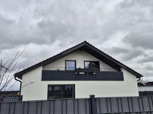 Foto - Geräumige 3 Zimmer Dachgeschoßwohnung saniert mit Balkon