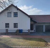 Familienimmobilien mit 677m2 Grundstück & Doppelgarage - Geiselhöring
