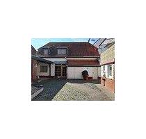 Zwei Häuser auf einem Grundstück - Groß-Gerau