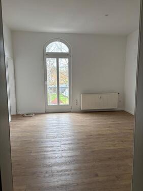 Foto - Attraktive und vollständig renovierte 2-Raum-Wohnung in Bad Salzs