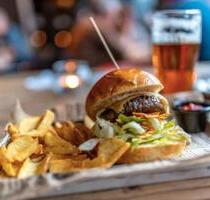 Frisch gegrillt, saftig, legendär - Burger Imbissrestaurant in guter Lage von Höchst abzugeben - Frankfurt am Main Unterliederbach