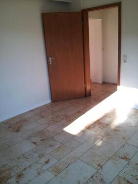 Foto - 1 Zimmer Erdgeschoßwohnung zur Miete in Täferrot