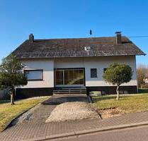 Zweifamilienhaus - 198.000,00&nbsp;EUR Kaufpreis, ca.&nbsp; 220,00&nbsp;m&sup2; in Nonnweiler (PLZ: 66620)