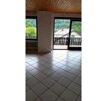 Große Dachgeschoss 3-Zimmerwohnung mit Traumaussicht und Balkon - Rheinfelden (Baden)