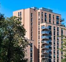 Atemberaubendes Penthouse mit 360°-Panoramablick, weitläufigem Wohnambiente + drei exclusive Bäder!* - Dresden Altstadt