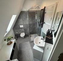 3-Zimmer-Dachgeschosswohnung - saniert 2023 mit Klimaanlage, - Steinhagen