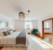 Großes Mehrgenerationenhaus, z.B. zum Wohnen&Arbeiten - Iphofen