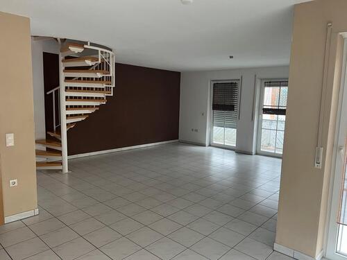 Foto - 4 Zimmerwohnung zu vermieten - 800,00 EUR Kaltmiete,