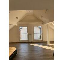 Schöne, helle und renovierte DG Wohnung in Ufhausen - Dorsten Altstadt