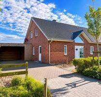 Schönes Einfamilienhaus mit Erdwärme, Fußbodenheizung, Kaminofen - Niebüll