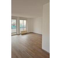 Einbauküche, Balkon, Fahrstuhl und 3 Zimmer Innenstadtlage - Merseburg