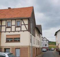 Einfamilienhaus mit Mehrfamilienhaus zu verkaufen - Gemünden (Wohra)