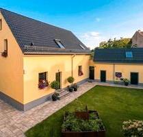 Gepflegtes Einfamilienhaus mit idyllischem Innenhof - Schkopau