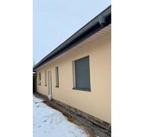 Bungalow mit Luftwärme - 1.100,00&nbsp;EUR Kaltmiete, ca.&nbsp; 105,00&nbsp;m&sup2; in Milower Land (PLZ: 14715)