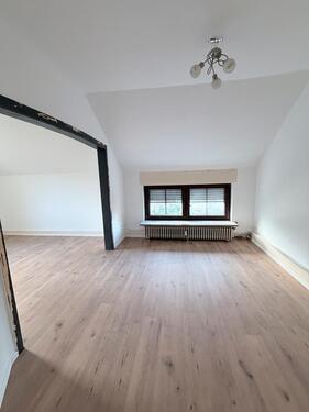 Foto - 3-Zimmer-Altbauwohnung - Komplett saniert - Innenstadtlage