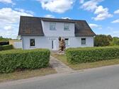 Foto - Charmantes EFH in Holthusen, Wfl. 170m², Grdst. 2171 m² mit Pool