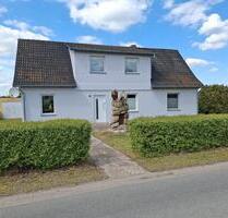 Charmantes EFH in Holthusen, Wfl. 170m², Grdst. 2171 m² mit Pool - Pampow