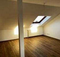 Gemütliche Dachgeschosswohnung im bunten Connewitz - Leipzig Süd