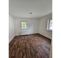 ruhige Wohnung - 300,00&nbsp;EUR Kaltmiete, ca.&nbsp; 58,20&nbsp;m&sup2; in Flöha (PLZ: 09557)