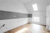 Foto - ***Traumhafte 2-Zimmer-Wohnung mit Einbauküche im DG***