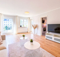 Stilvolle 4-Zi-Altbauwohnung mit großem Balkon im Zentrum - Ludwigsburg