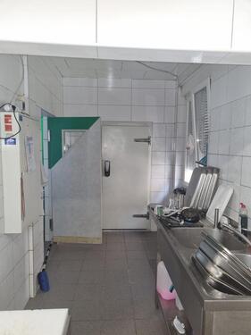 Foto - Ladenlokal ca. 160QM Büro Produktionsräume Metzgerei Bäckerei