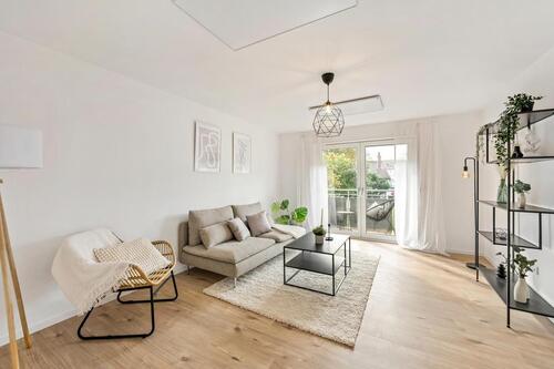 Foto - Sanierte, helle 4-Zimmer-Wohnung mit EBK und Balkon!