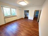 Foto - moderne Wohnung mit Einbauküche, Klimaanlage, Stellplatz usw.