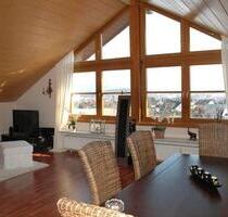 Stilvolle DG Wohnung mit Panorama Blick - Ofterdingen