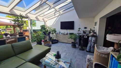 Foto - Saniertes Reihenmittelhaus mit Wintergarten in Reutlingen